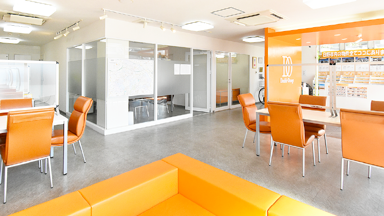 株式会社ダブルオレンジの店内